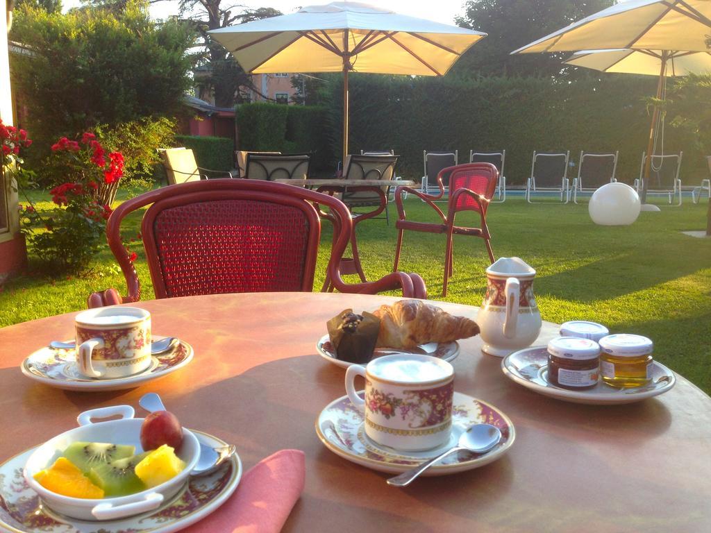 Hotel Del Lago Puigcerdà Kültér fotó