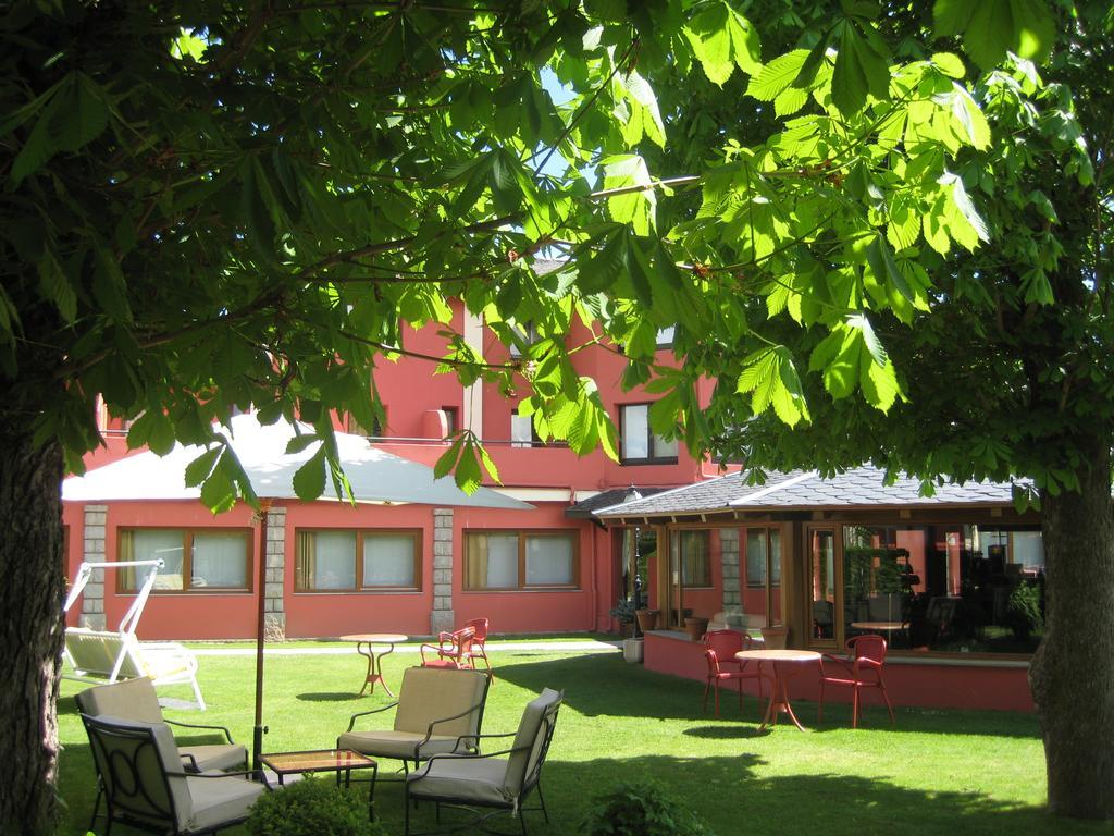 Hotel Del Lago Puigcerdà Kültér fotó
