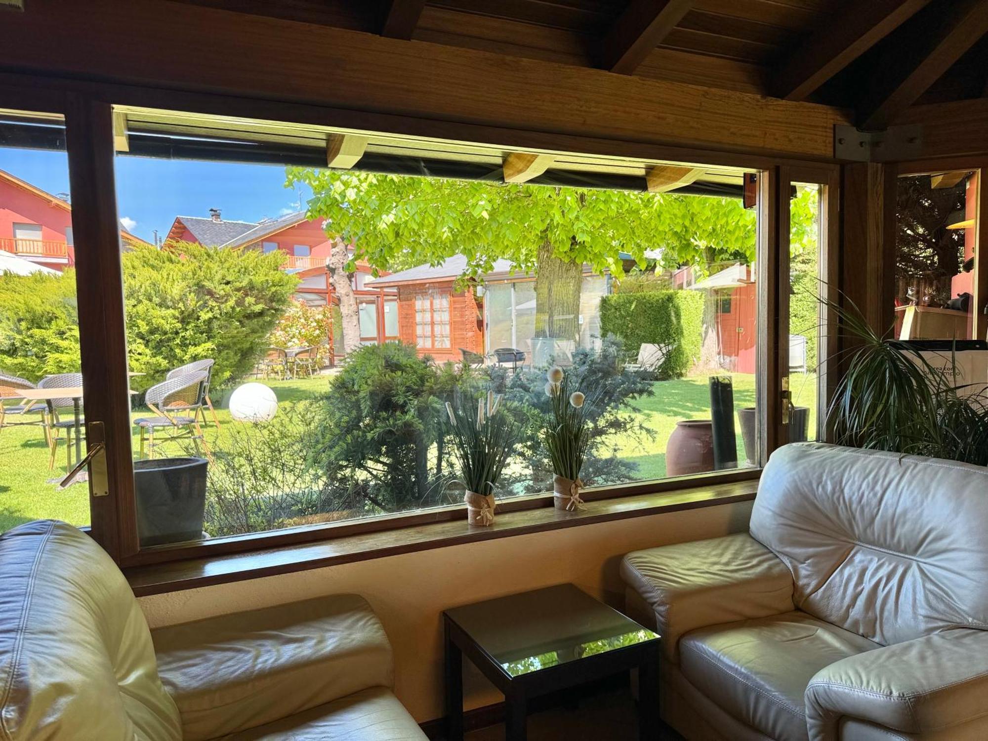Hotel Del Lago Puigcerdà Kültér fotó