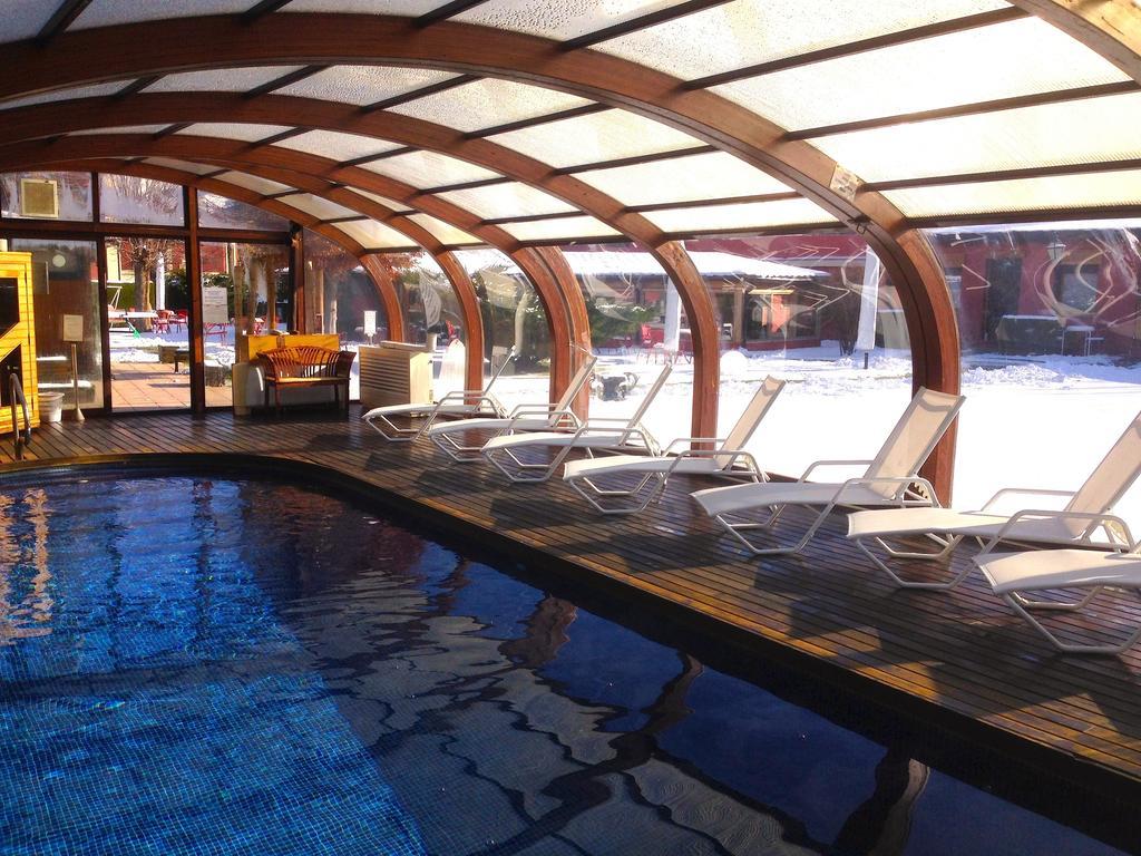 Hotel Del Lago Puigcerdà Kültér fotó