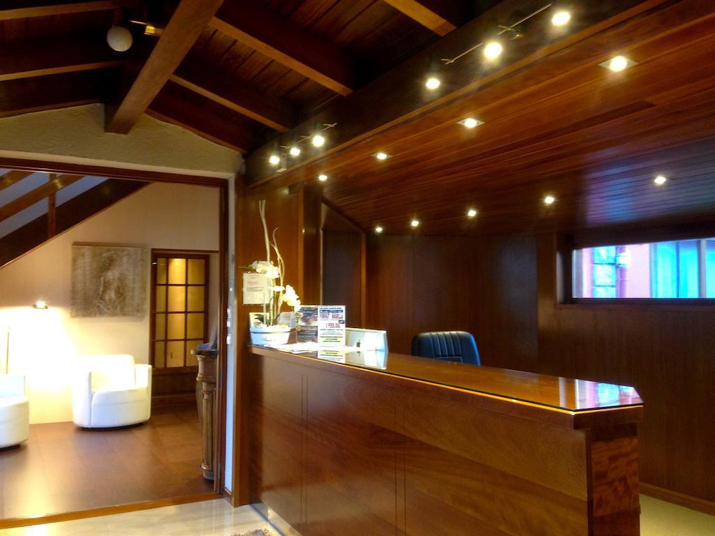 Hotel Del Lago Puigcerdà Kültér fotó